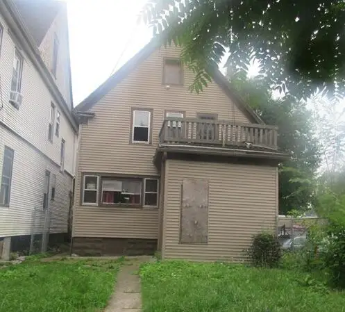 2506 W Fond Du Lac Ave, Milwaukee, WI 53206 - #3