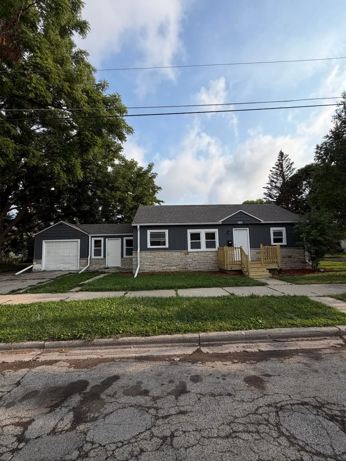 4135 W Lancaster Ave, Milwaukee, WI 53209 - #1