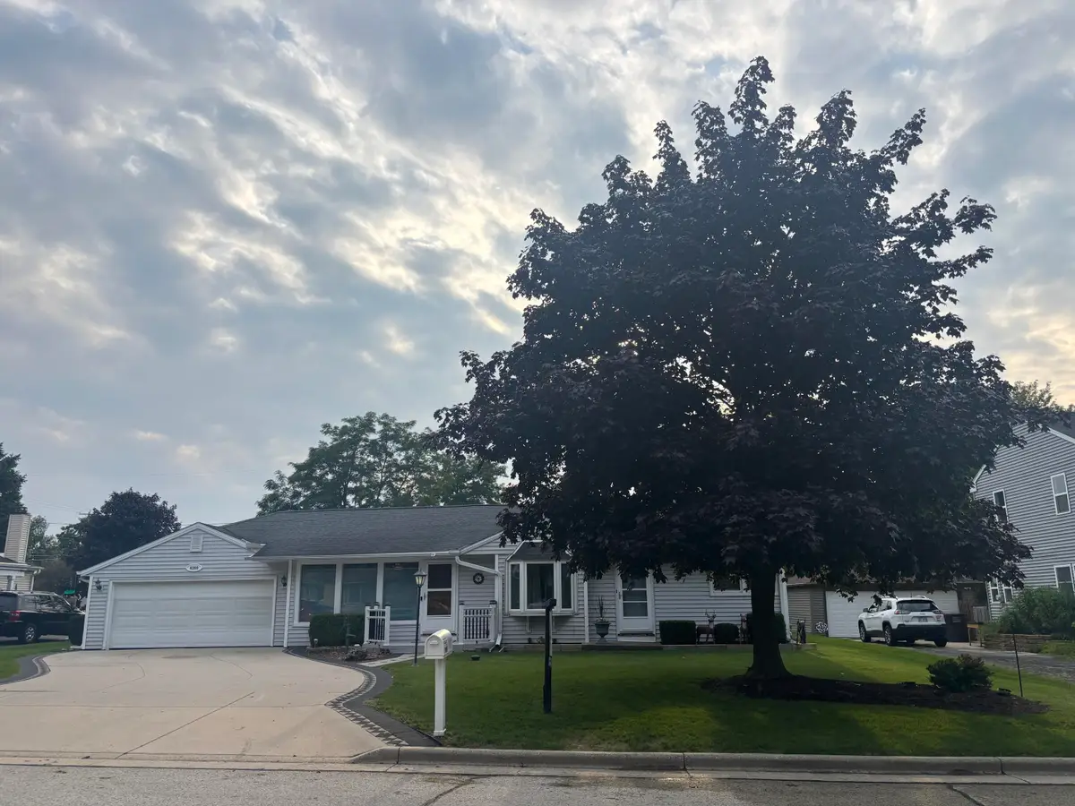 4369 S 49th St, Greenfield, WI 53220 - #1