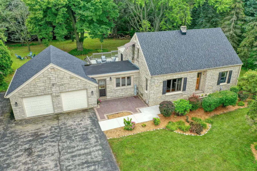 1863 Washington St, Grafton, WI 53024 - #3