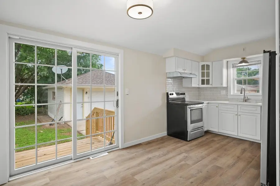 8034 W Tesch Ave, Milwaukee, WI 53220 - #2