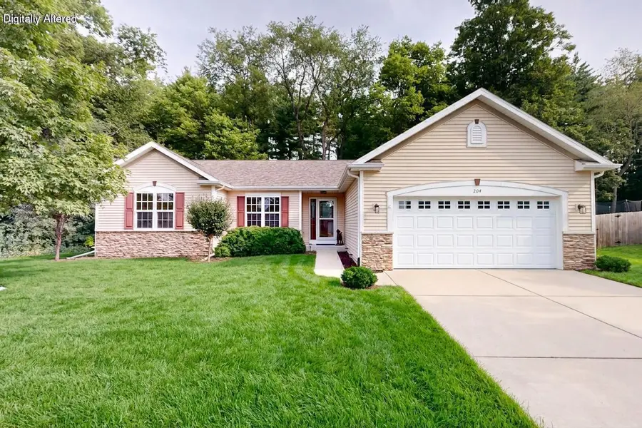 204 Woodland Preserve, Johnson Creek, WI 53094 - #2