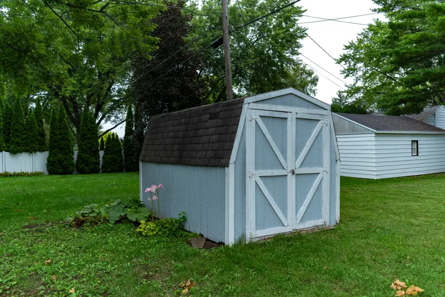 916 Clark St, Watertown, WI 53094 - #2