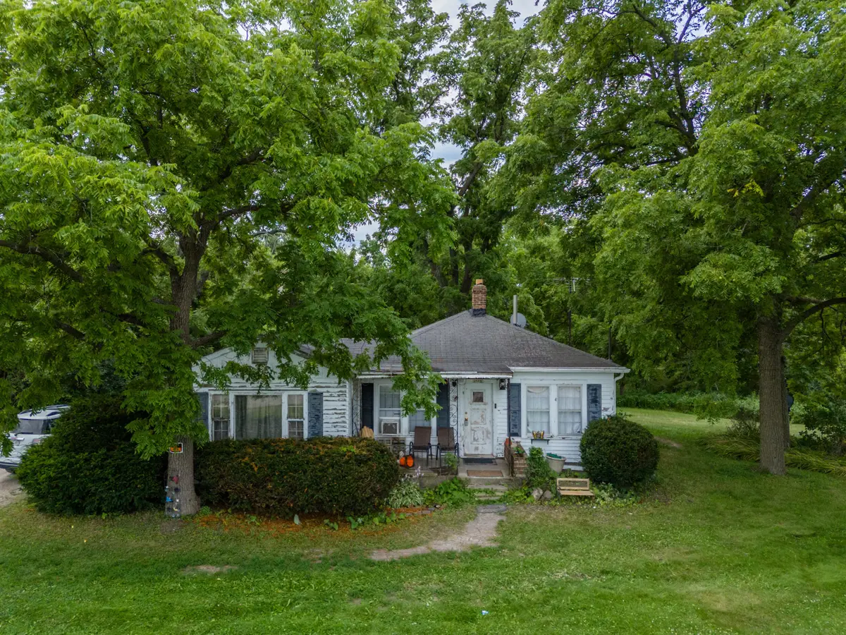 15739 Braun Rd, Yorkville, WI 53177 - #1