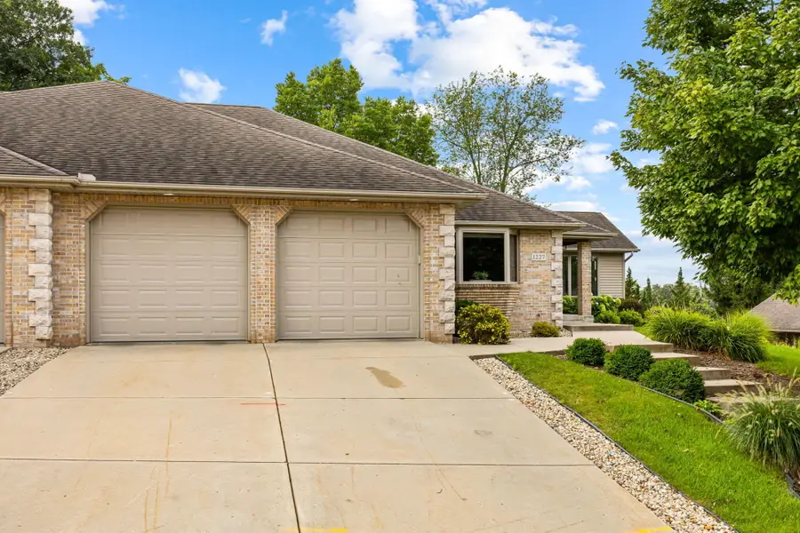1227 W Sherman Ave, Fort Atkinson, WI 53538 - #3
