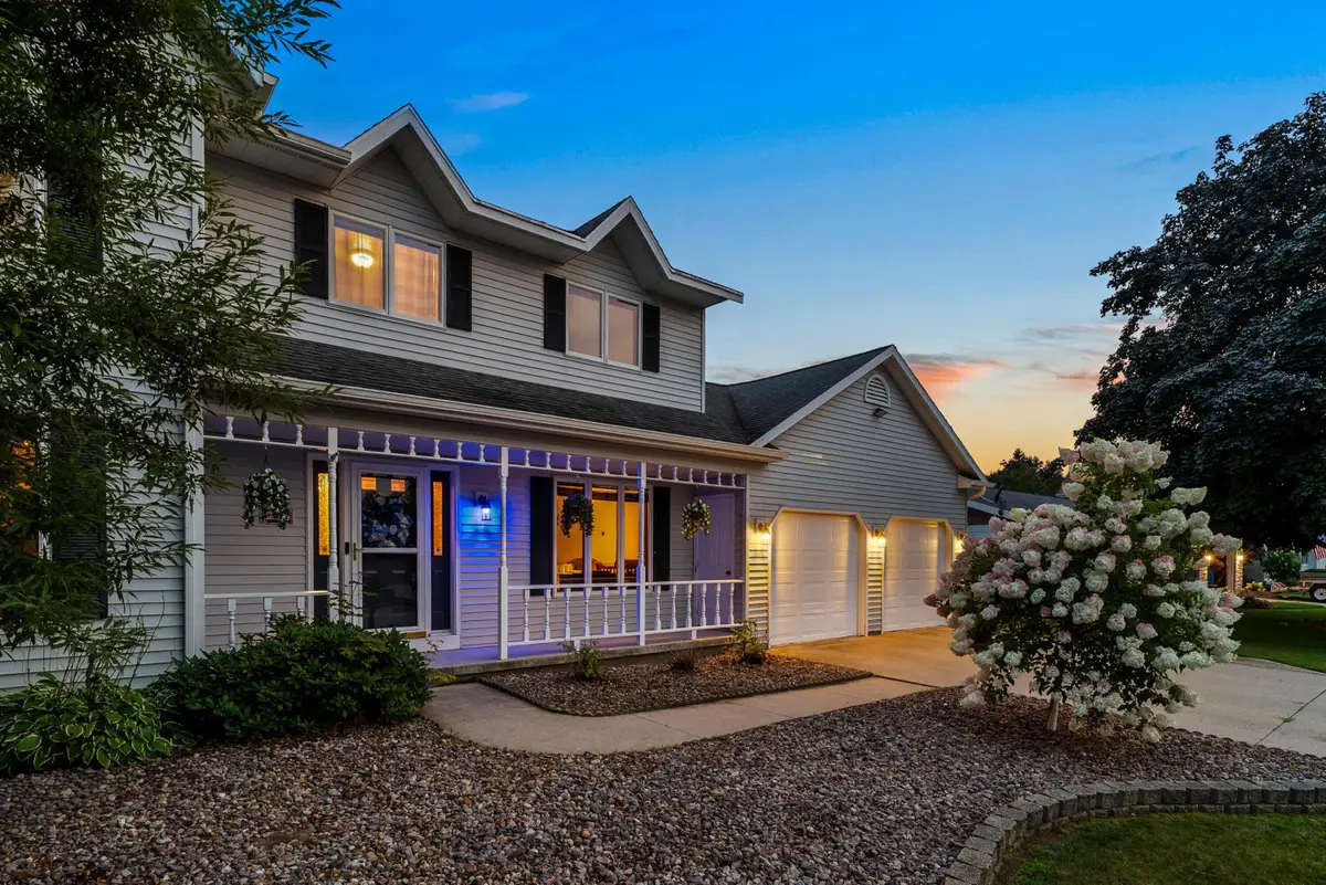 4709 Laurie Ln, Two Rivers, WI 54241 - #1