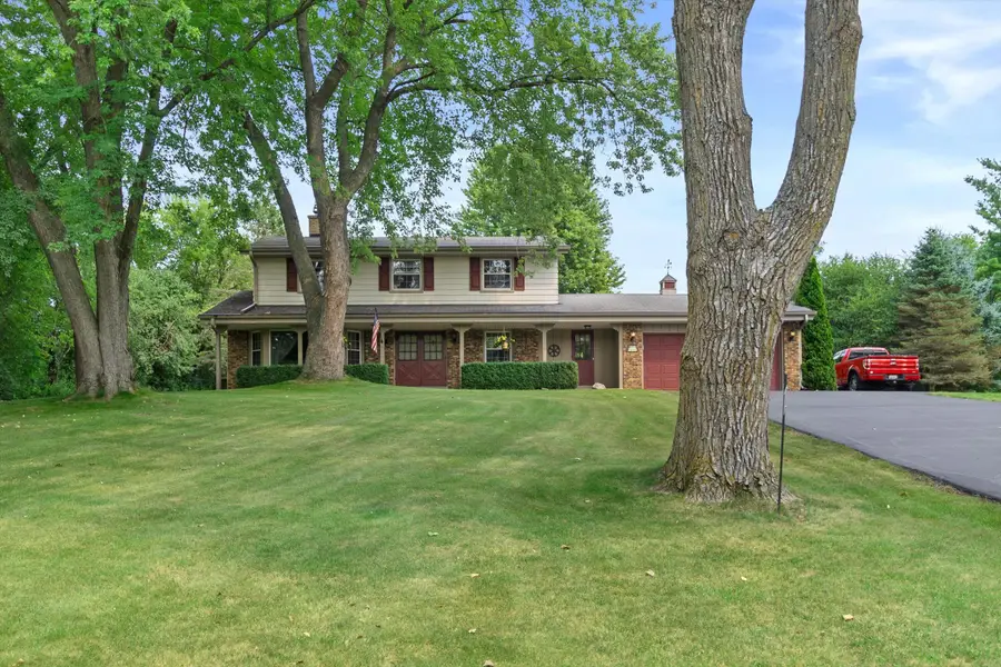 W227S4508 Patricia Ln, Waukesha, WI 53189 - #2
