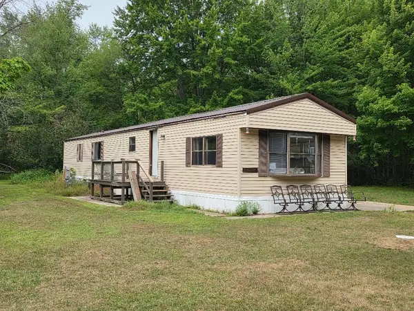 W625 Weigers Rd, Peshtigo, WI 54143
