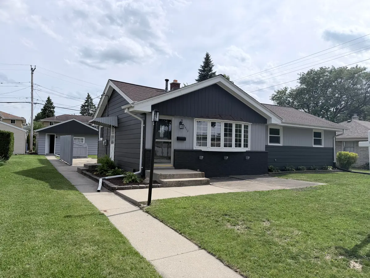 7713 W Verona Ct, Milwaukee, WI 53219 - #1