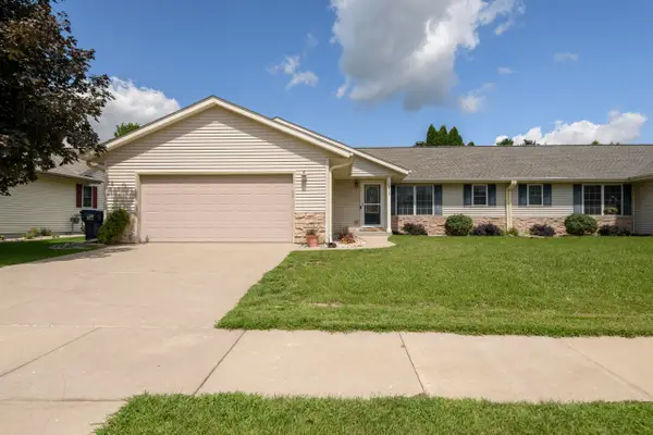 419 Jewel St, Juneau, WI 53039