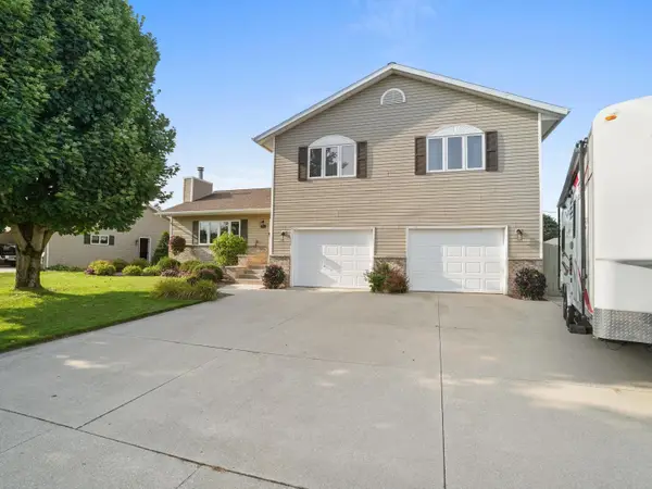 2810 44th St, Two Rivers, WI 54241