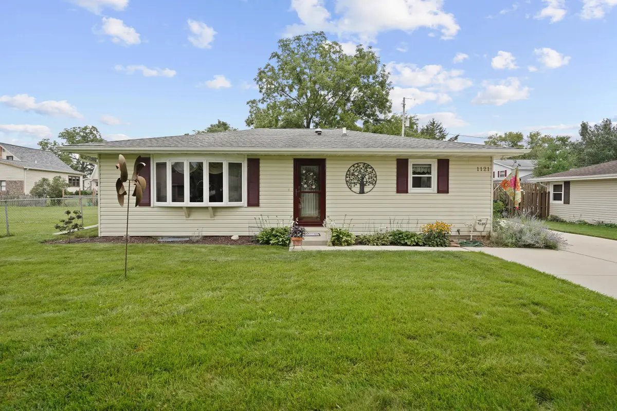 1121 Jean St, Union Grove, WI 53182 - #1