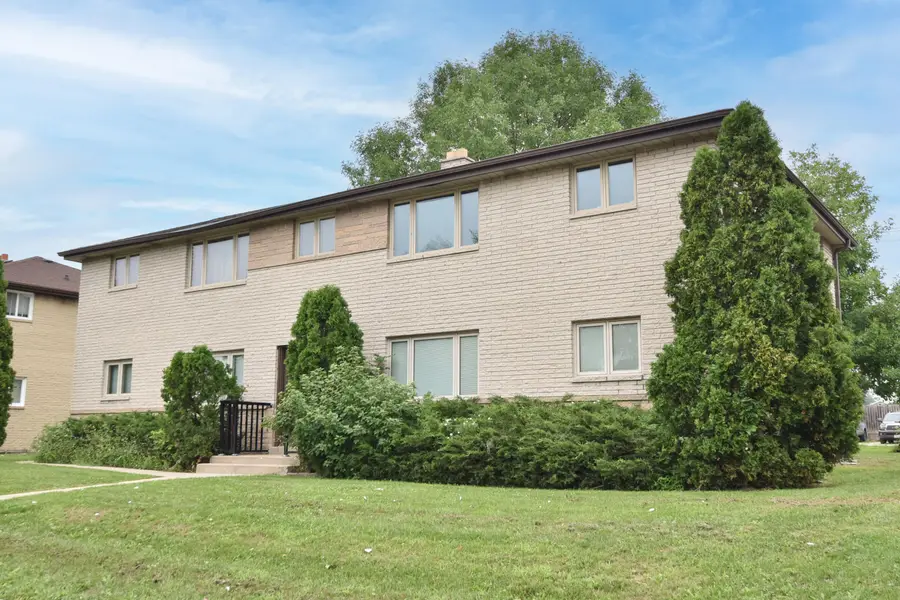 5710 N 91st St, Milwaukee, WI 53225 - #2