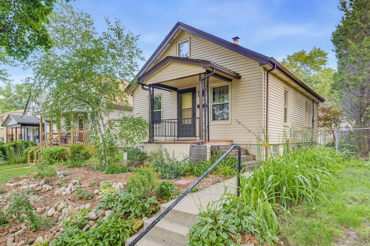 3416 S Quincy Ave, Milwaukee, WI 53207 - #1