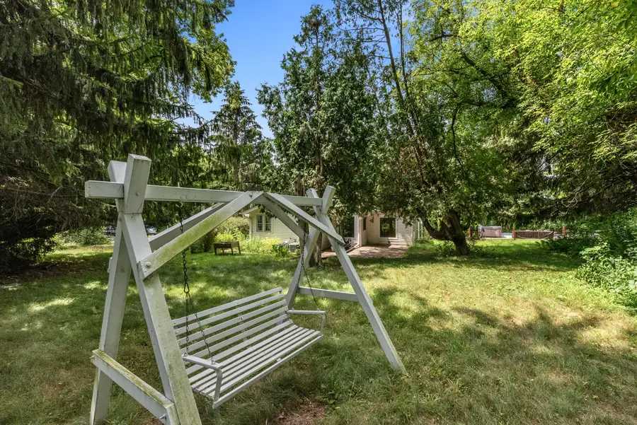 500 W Riverview Dr, Glendale, WI 53209 - #3