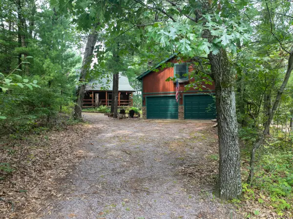 E10772 Busse Ln, Delton, WI 53913