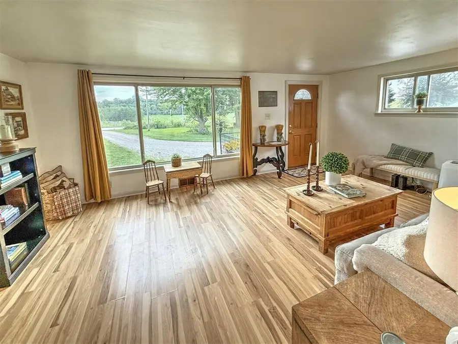 W140N11161 Country Aire Dr Dr, Germantown, WI 53022 - #3