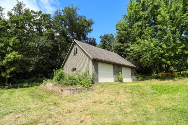 E810 Gilardi Ln, Genoa, WI 54632