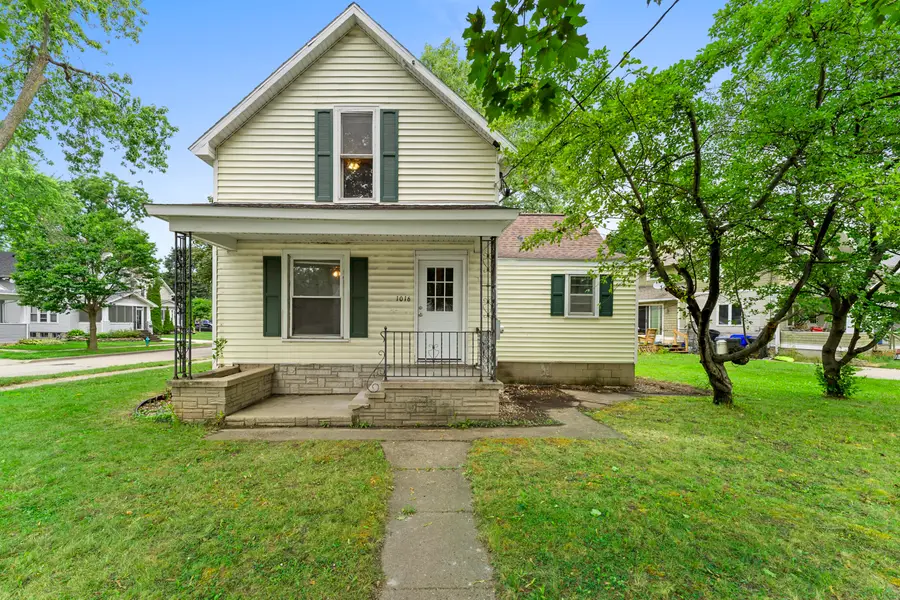 1016 E Vine St, Appleton, WI 54911 - #2