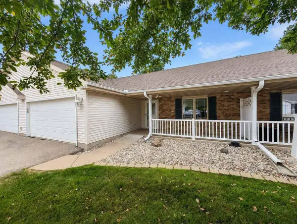 2645 Havenwood Dr, Oshkosh, WI 54904