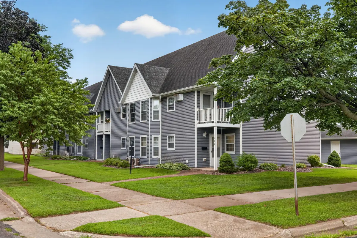 1400 Redfield St, La Crosse, WI 54601 - #1