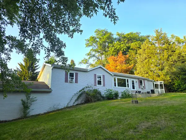 166 W School St, Twin Lakes, WI 53181