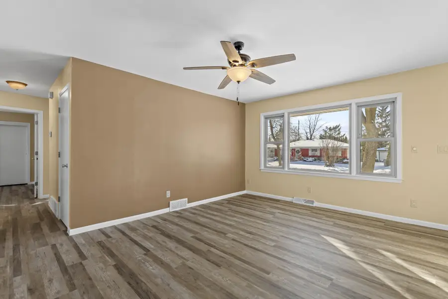 7140 N 48th St, Milwaukee, WI 53223 - #3