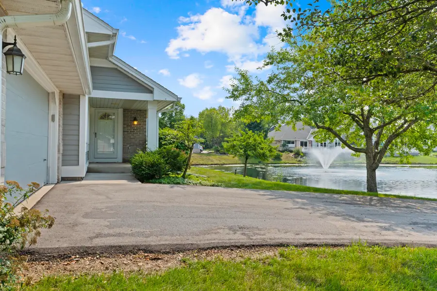 14157 W Waters Edge Trl, New Berlin, WI 53151 - #3