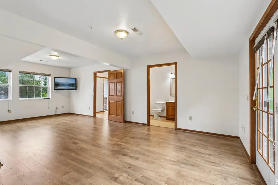 325 Kristin Ct W, Brookfield, WI 53045 - #3