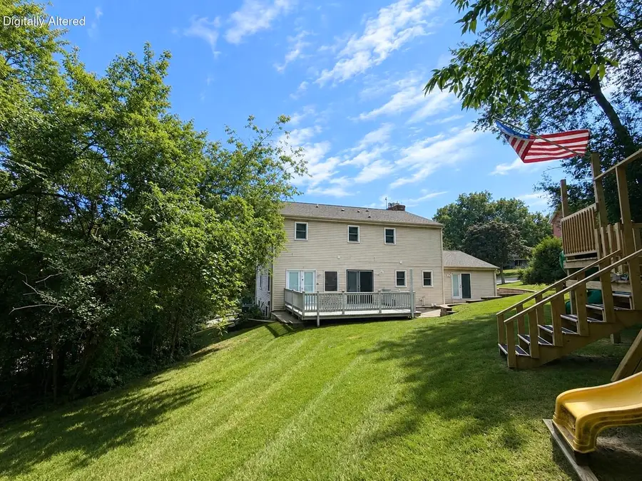 2124 Harris-highland Dr, Waukesha, WI 53188 - #3