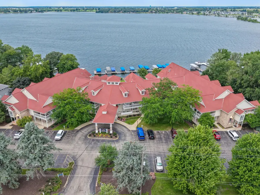 1505 South Shore Dr, Delavan, WI 53115 - #2