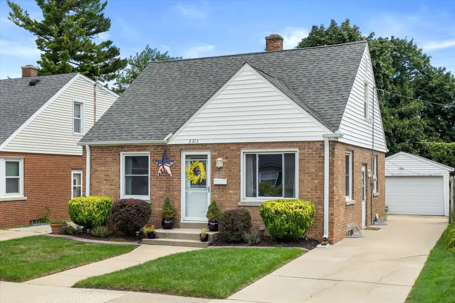 2213 Shoop St, Racine, WI 53404 - #3