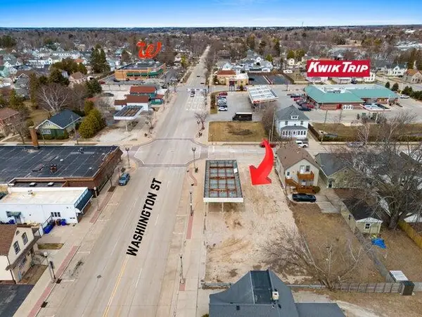 2023 Washington St, Two Rivers, WI 54241