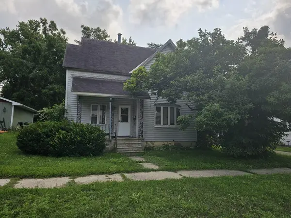 228 W Liberty St, Berlin, WI 54923