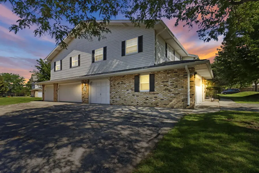 8631 31st Ct, Kenosha, WI 53142 - #2