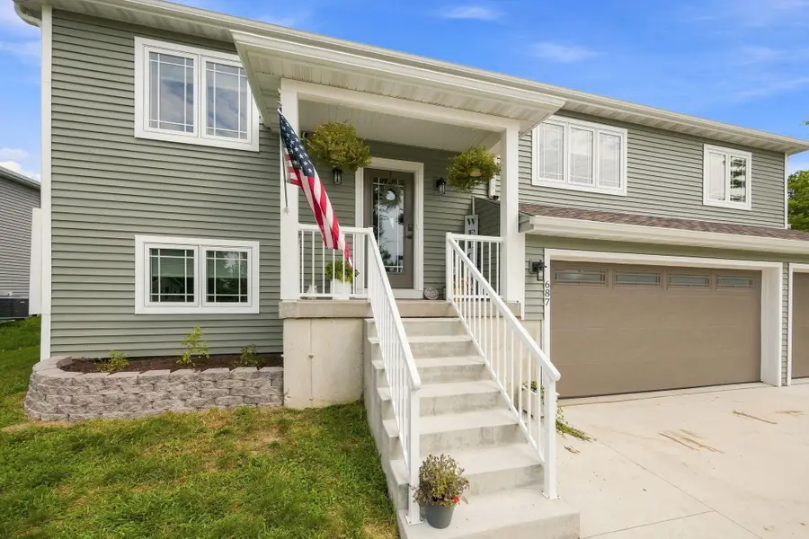 687 W Madison St, Jefferson, WI 53549 - #3