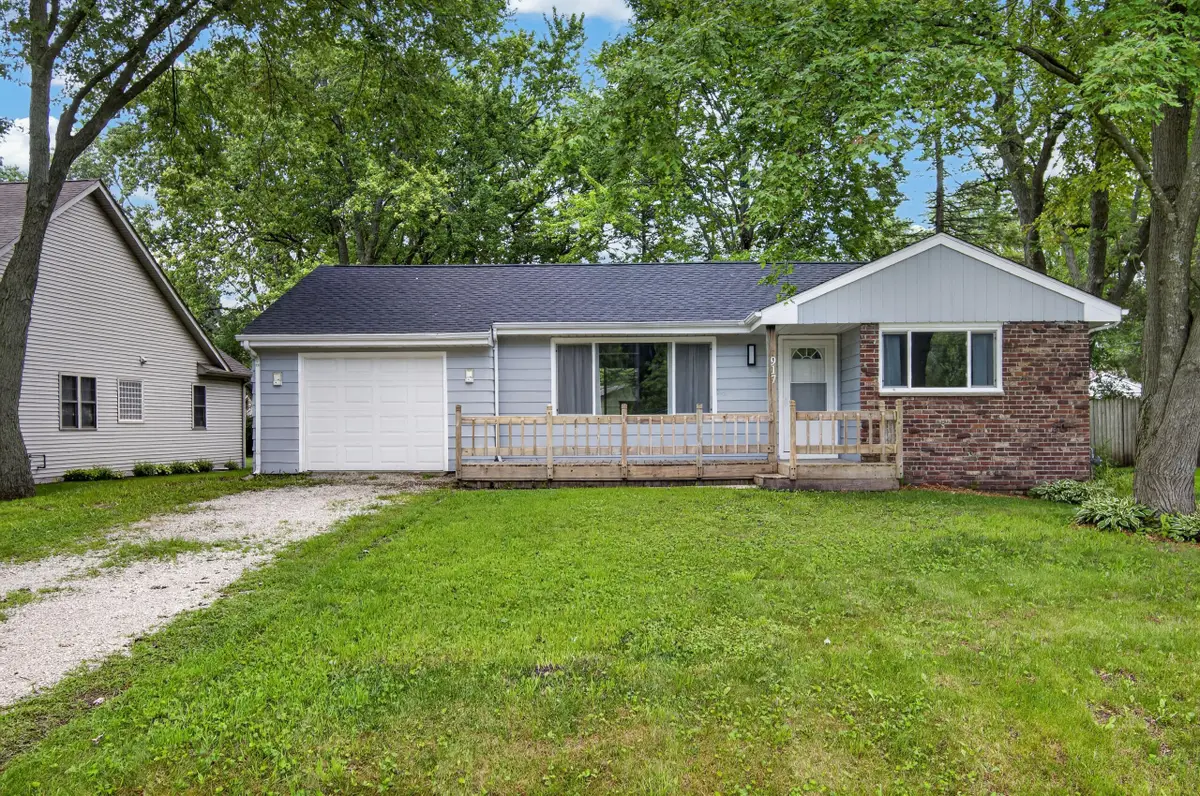 917 111th St, Pleasant Prairie, WI 53158 - #1