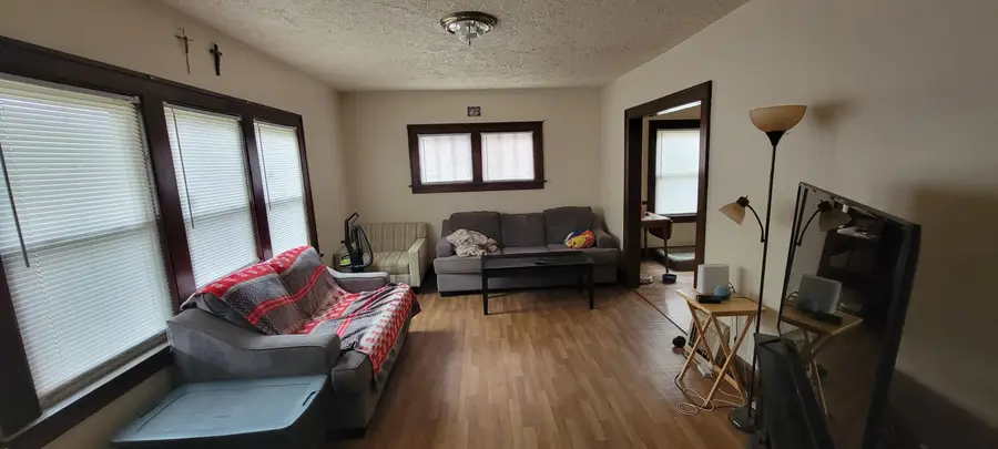 2327 Meachem St, Racine, WI 53403 - #2