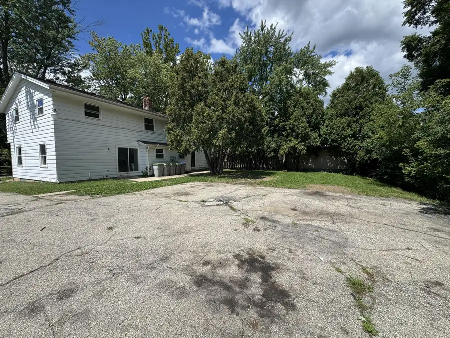 6414 N 101st St, Milwaukee, WI 53224 - #3