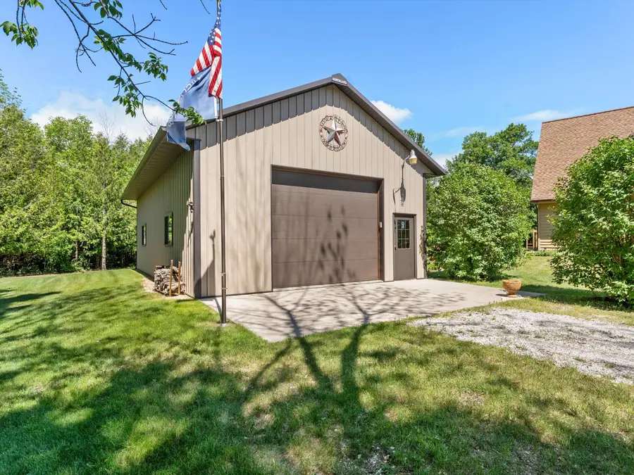3418 W Twin Ln, Two Rivers, WI 54241 - #3