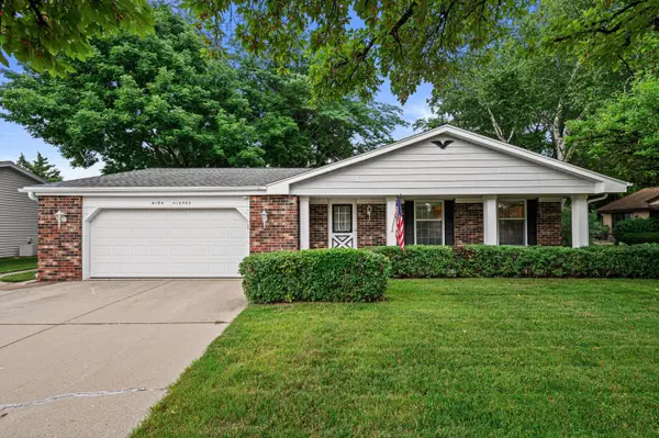 W164N10543 Timberline Ct, Germantown, WI 53022