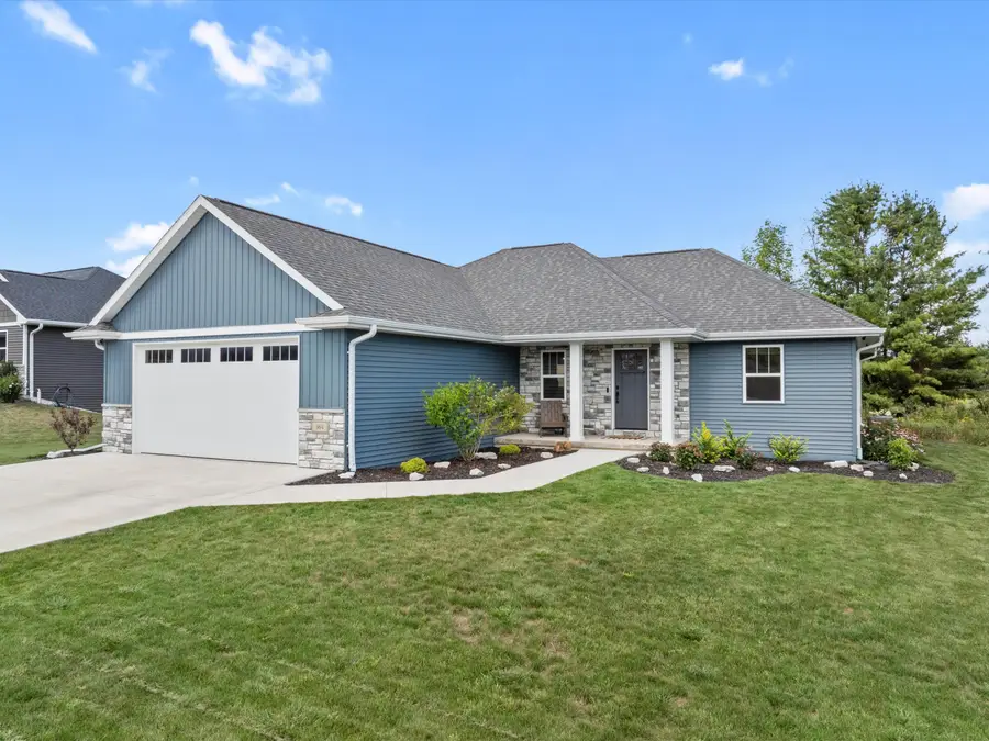 364 Lake Breeze Way, Two Rivers, WI 54241 - #2