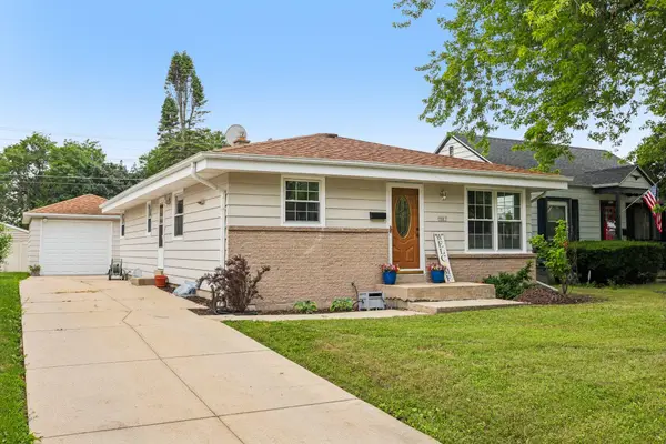9807 W Morgan Ave, Milwaukee, WI 53228