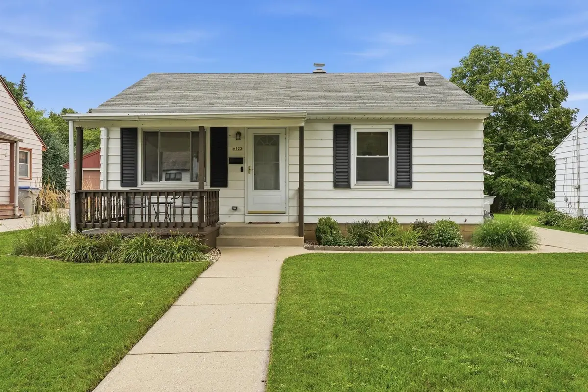 6122 W Idaho St, Milwaukee, WI 53219 - #1
