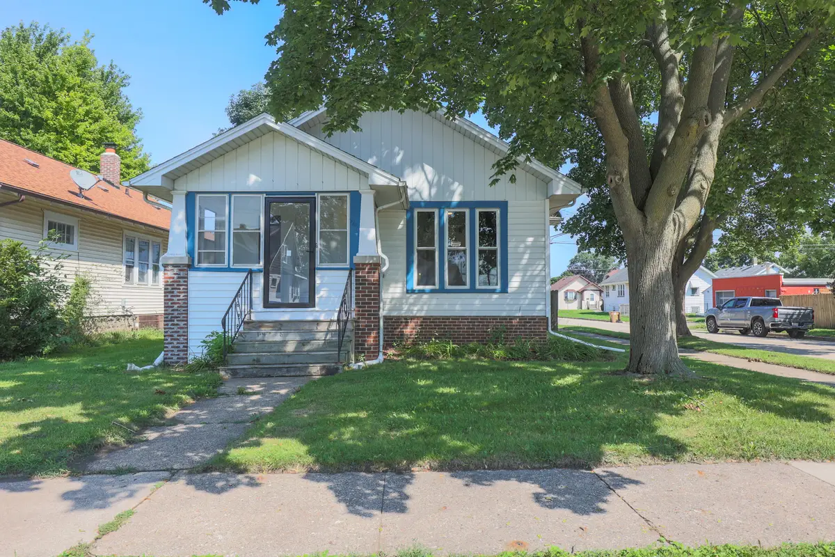7215 32nd Ave, Kenosha, WI 53142 - #1