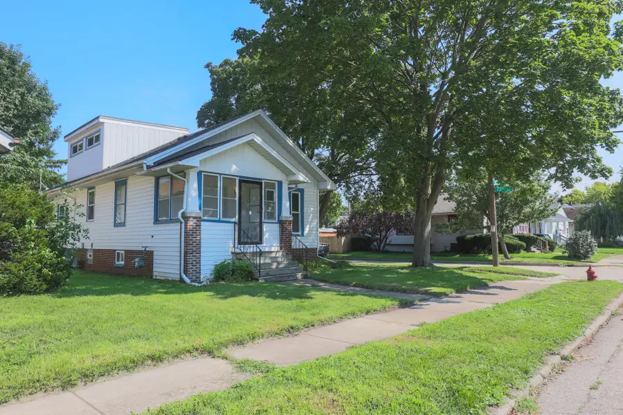 7215 32nd Ave, Kenosha, WI 53142 - #2