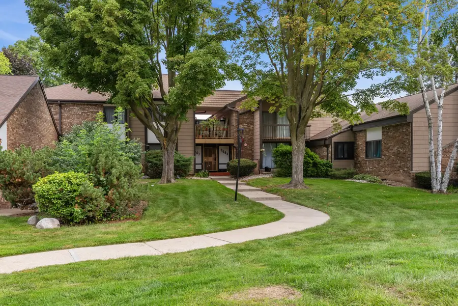 8643 N Servite Dr, Milwaukee, WI 53223 - #2