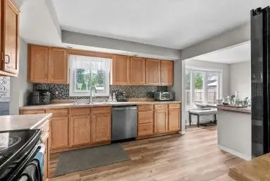 2015 Richmond Ave, Manitowoc, WI 54220 - #2