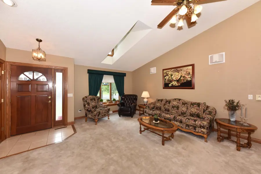 1536 Nature Trl, Hartford, WI 53027 - #2