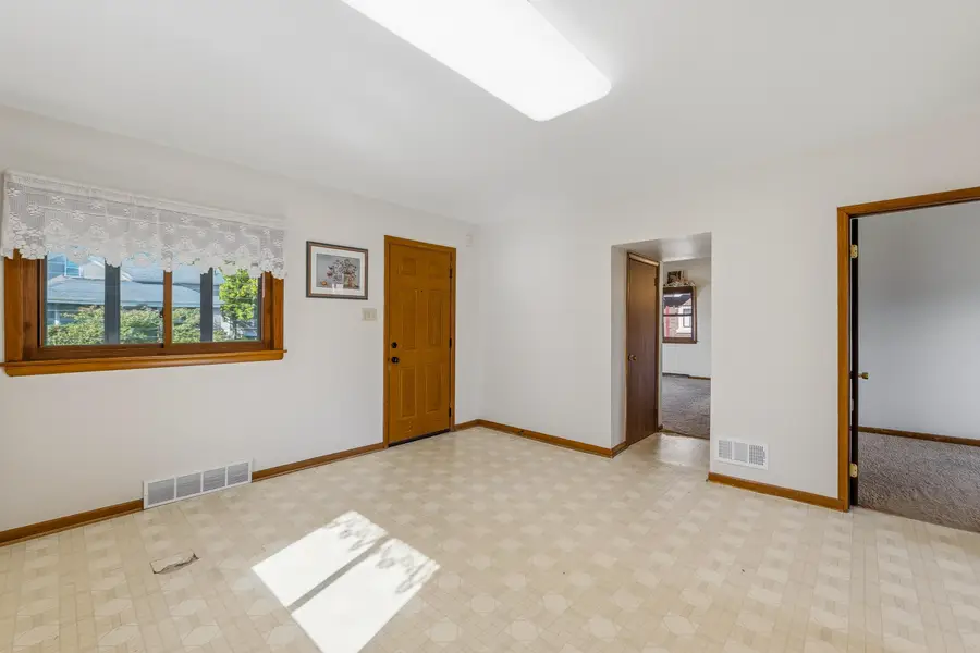 727 Milwaukee St, Kiel, WI 53042 - #3
